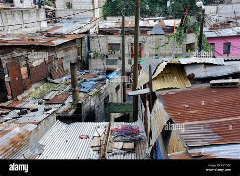 picture of poor houses metal siging in guatemala|guatemala houses to build.